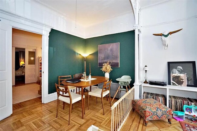 Foto del edificio - 317 Bainbridge St.