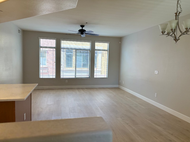 Foto principal - 900 S 94th St
