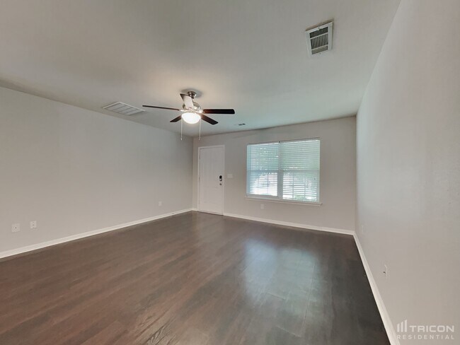 Building Photo - 4312 Houldsworth Dr