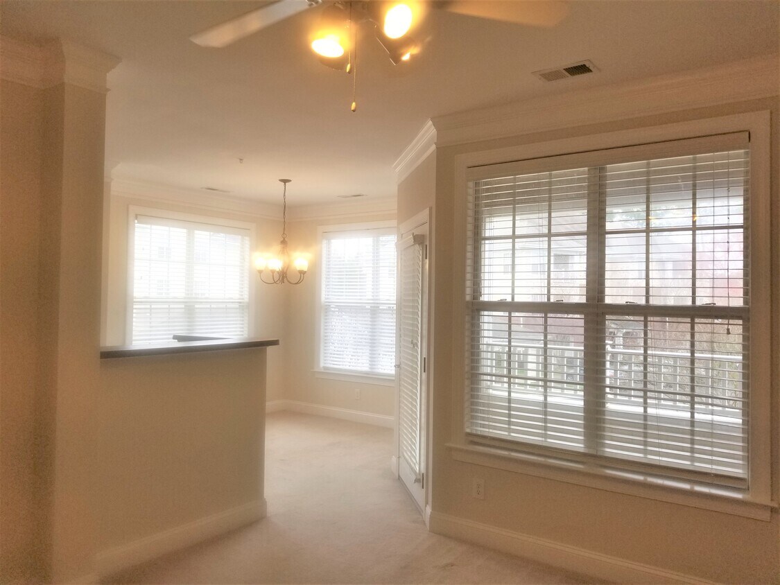 1022 Cir, Chapel Hill, NC 27514 Condo for Rent in Chapel