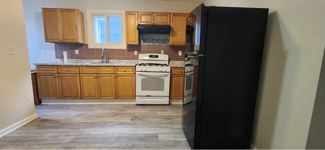 Building Photo - 238 Coleman St