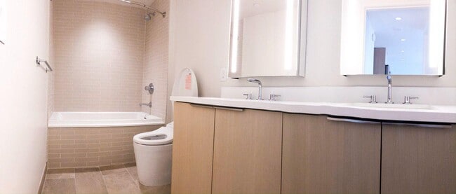 Photo - 1001 Queen St Townhome