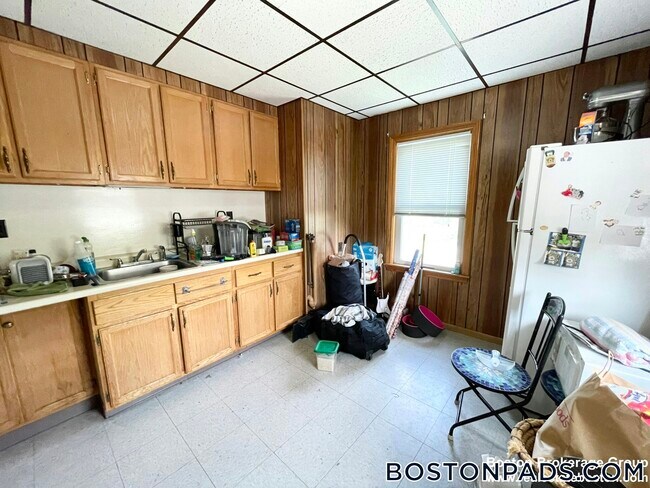 Foto del edificio - 103 Buttonwood St