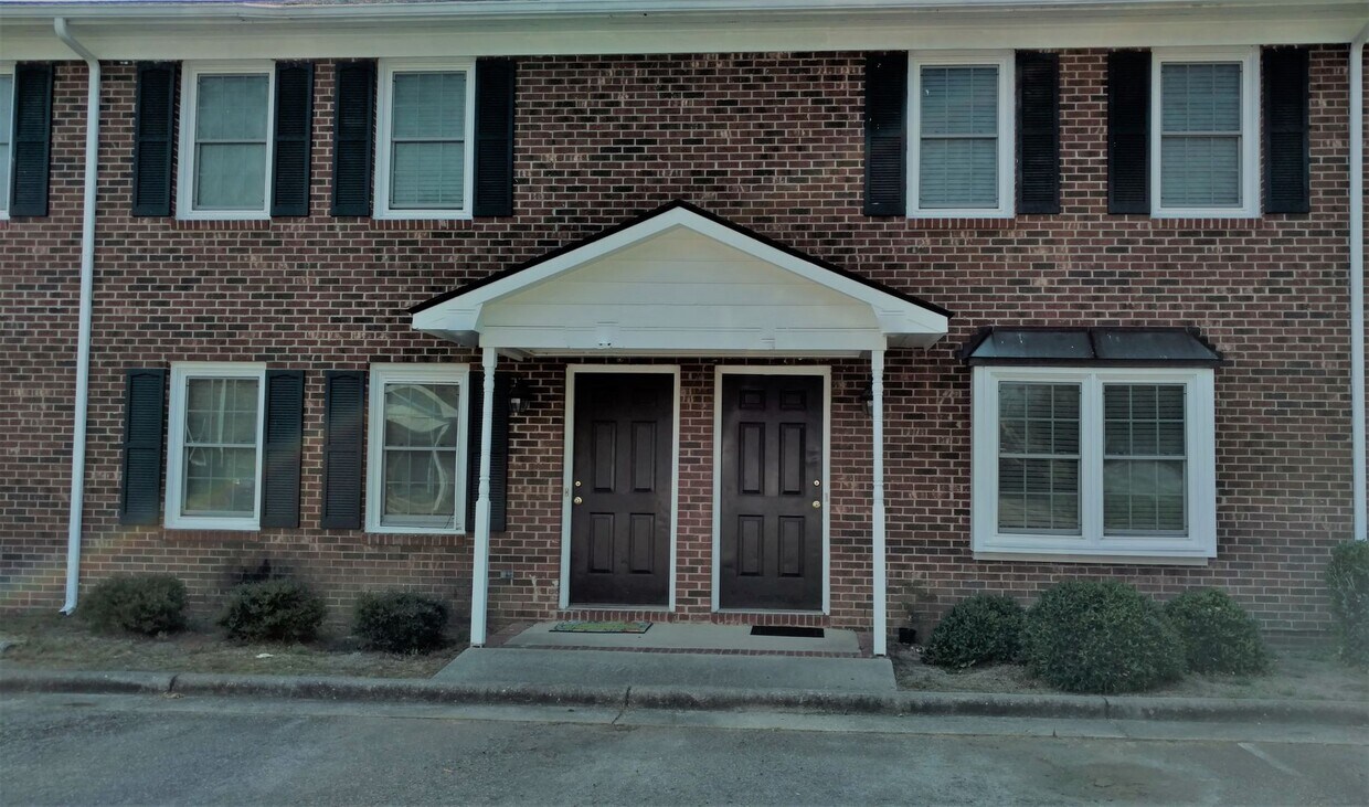 Primary Photo - Haymont Area - 2 Bedroom Townhome for rent