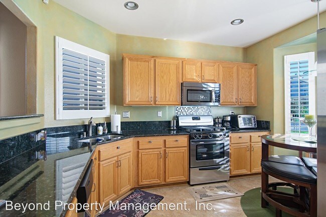 Building Photo - 3 br, 2.5 bath House - 1417 Fieldbrook St.