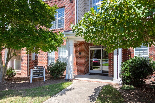 Building Photo - 414 Glencrest Pl