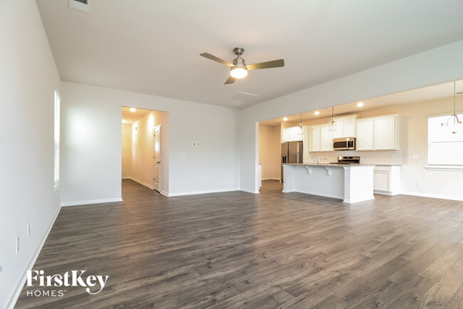 Building Photo - 712 Ridgemoor Trl