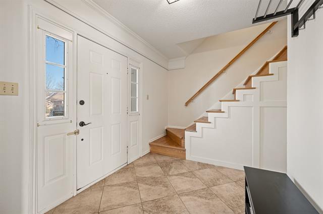 Foto del edificio - 4348 Kenwood Dr