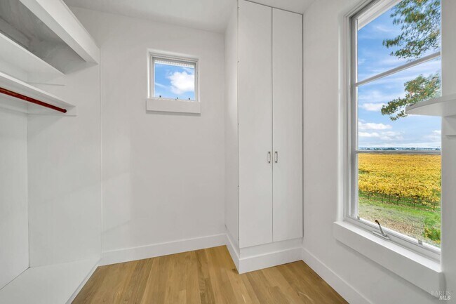 Foto del edificio - 1041 Las Amigas Rd