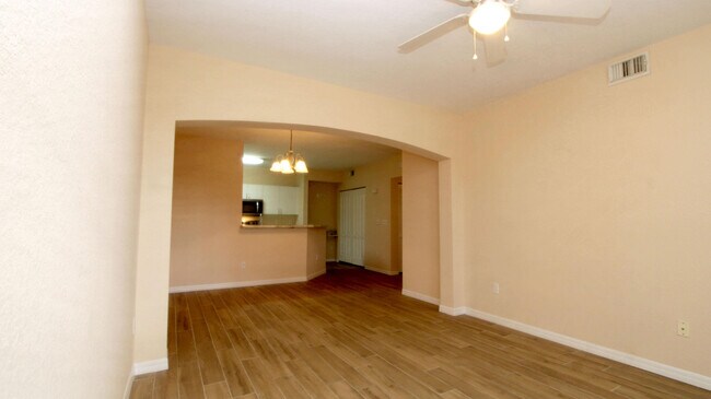 Foto del edificio - 100 SW Peacock Blvd