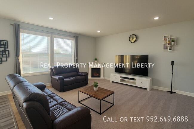 Foto del edificio - 7426 Ridge Creek Trl