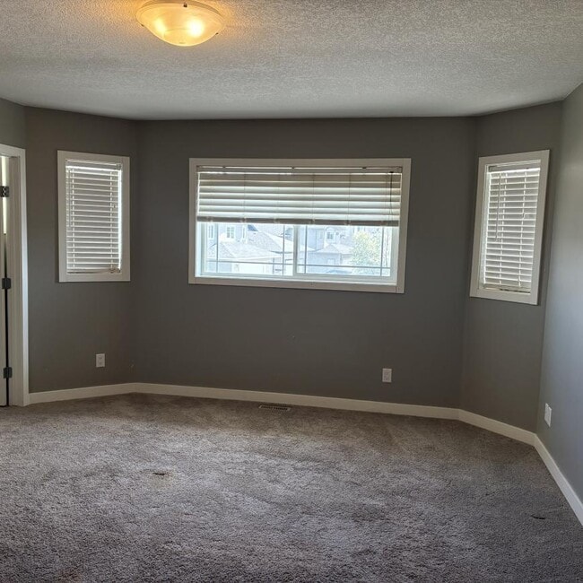 Photo du bâtiment - 3 bedroom in Grande Prairie AB T8V 2M3