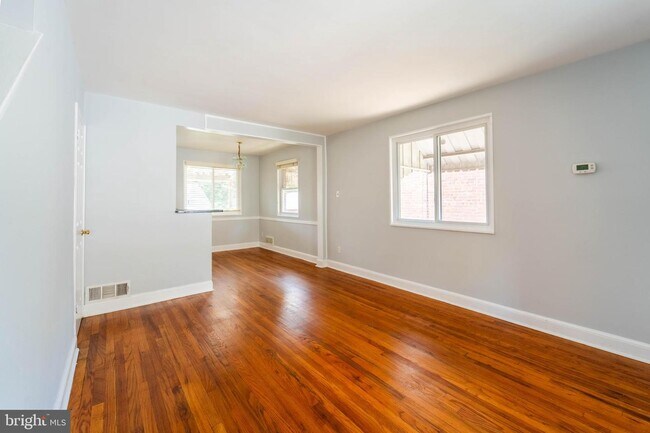 Building Photo - 6638 Blair Rd NW