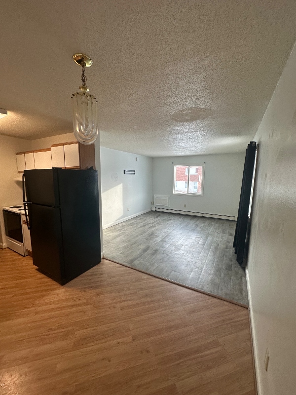 Building Photo - 1508 1st St E