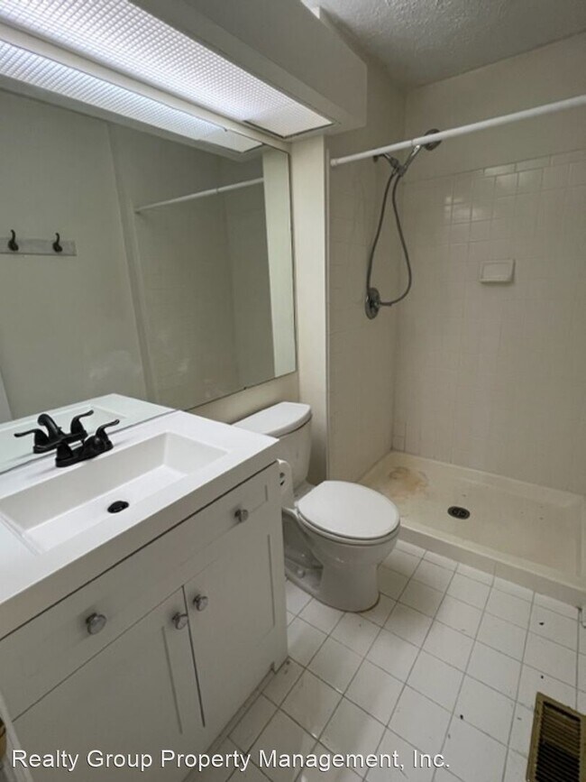 Building Photo - 3 br, 2.5 bath House - 101 LEAFCUP RD