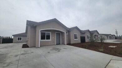 Building Photo - 6909 Elizabeth Ct