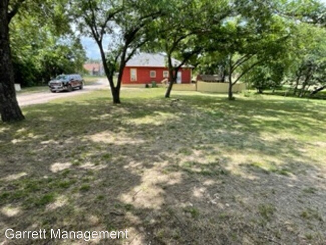 Foto del edificio - 3 br, 2 bath House - 1312 E Central Texas ...