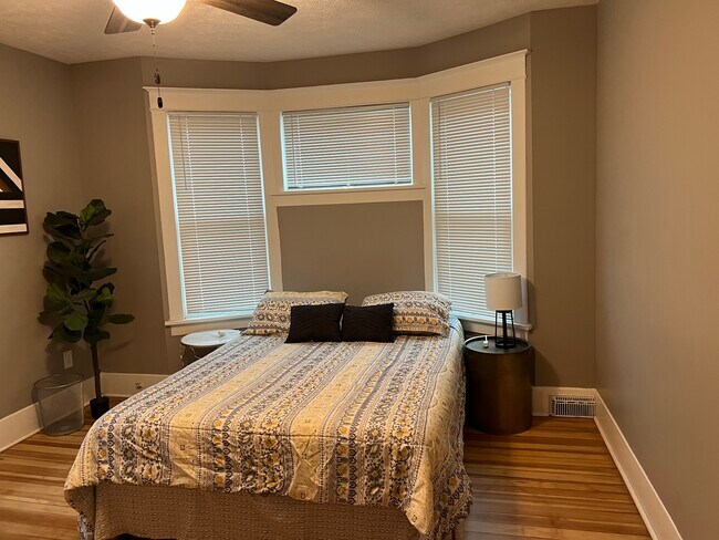 Foto del edificio - 1136 Peach St