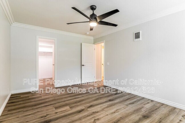 Building Photo - 321 Rancho Dr