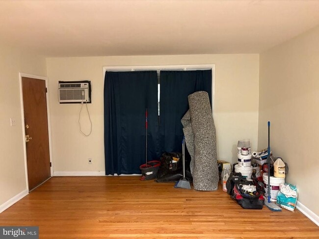 Building Photo - 757 Burmont Rd