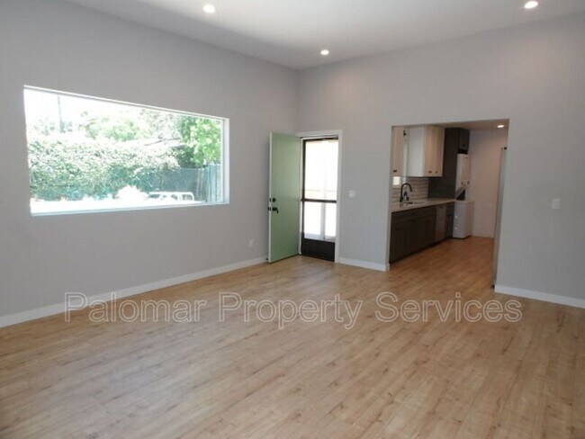 Foto del edificio - 1125 S Pine St