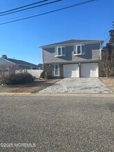 Building Photo - 7 Sturgis Rd
