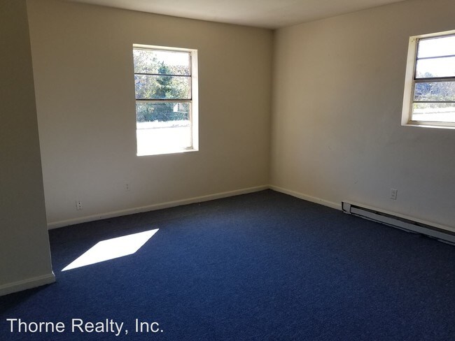 Building Photo - 2 br, 1 bath House - 1700 SW Main Street