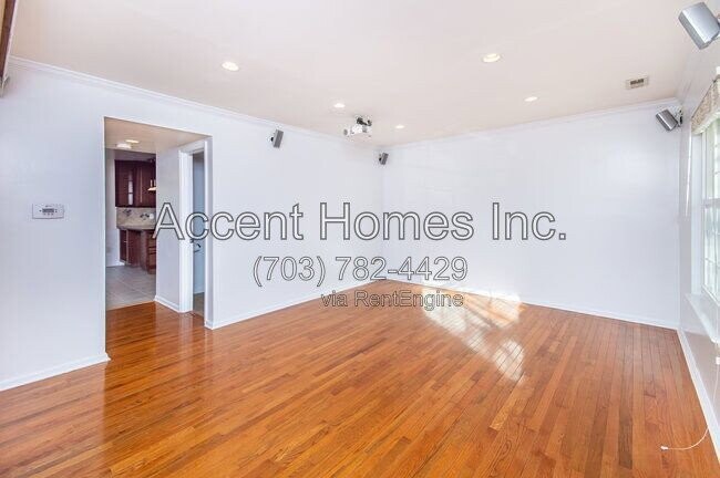 Foto del edificio - 6509 China Grove Ct