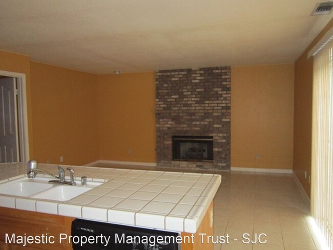 Building Photo - 4 br, 2 bath House - 4239 Bass Rd