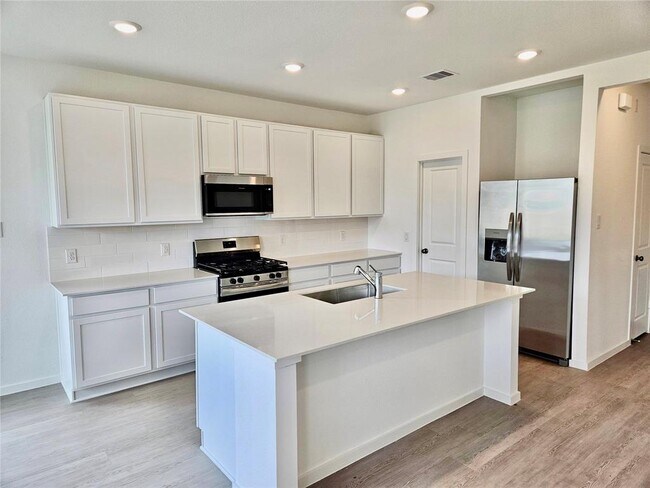 Foto del edificio - 26415 Virginia Wild Rye Ln