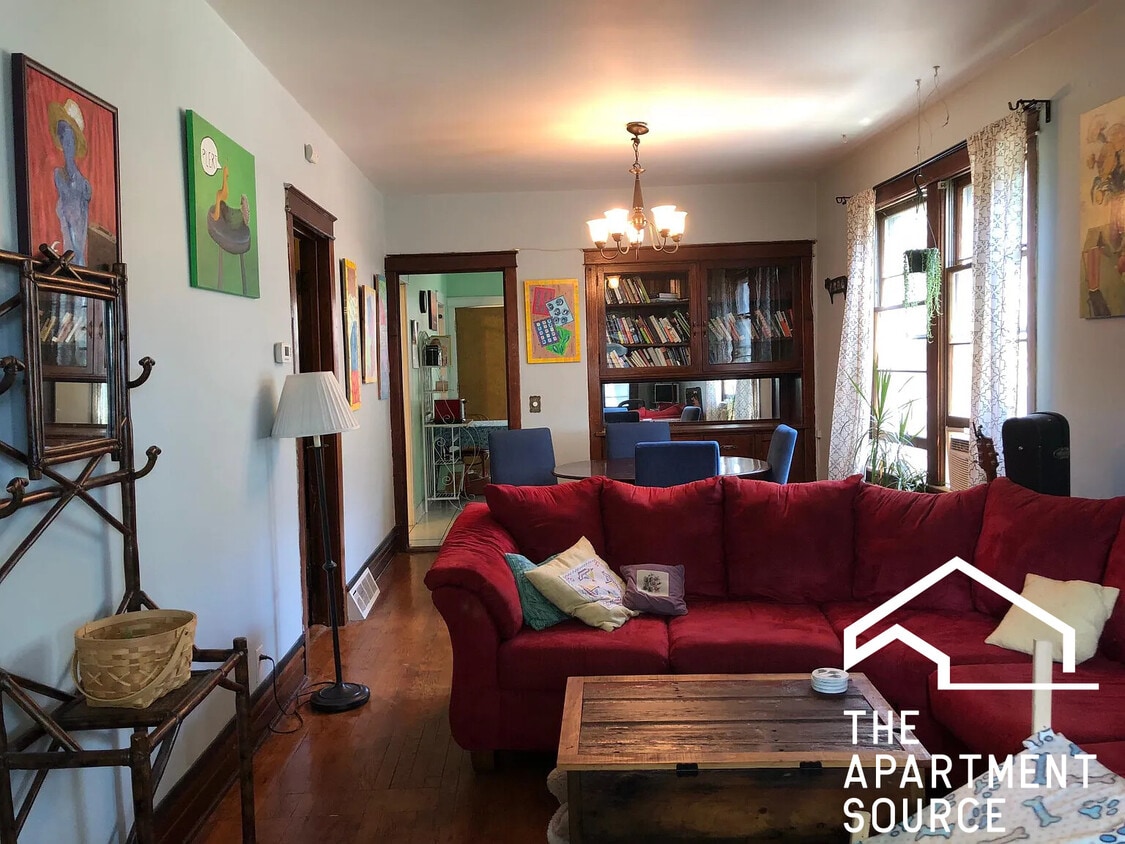 Primary Photo - 1620 W Summerdale Ave
