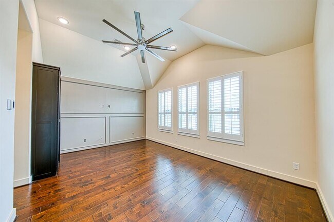 Building Photo - 1213 Nelson Falls Ln