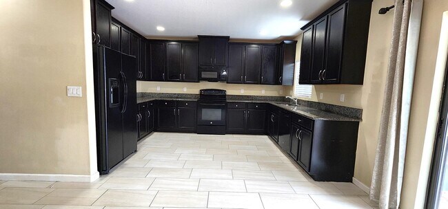 Foto del edificio - 2402 Okalani St