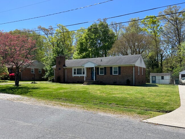 Frente de la casa - 3023 Grahamwood Dr