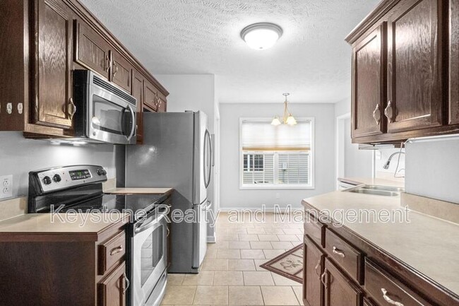 Building Photo - 1405 Mutual Dr