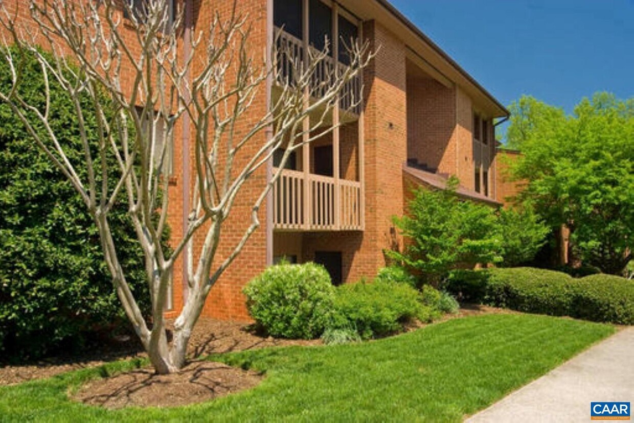 Primary Photo - 138 Turtle Creek Rd