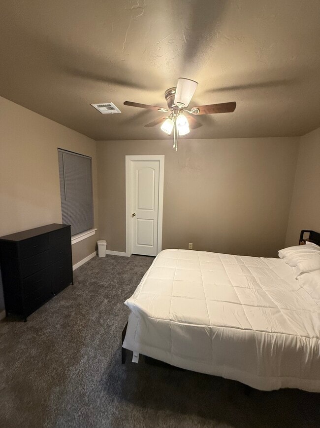 Foto del edificio - 314 W Illinois Ave