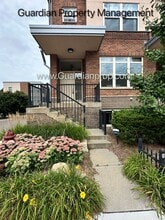 Building Photo - 221 1st Ave NE