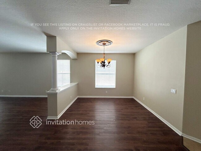 Building Photo - 210 Westchester Hills Ln