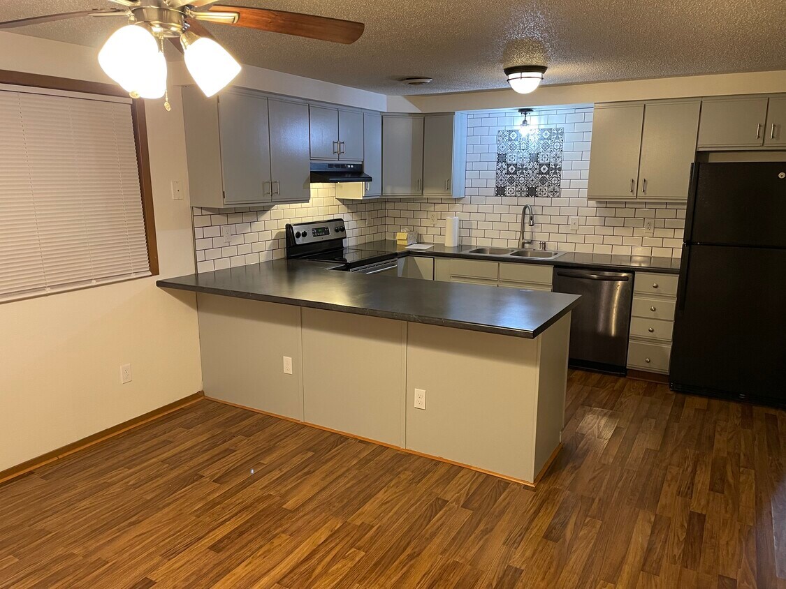Foto principal - 522 Grand Ave