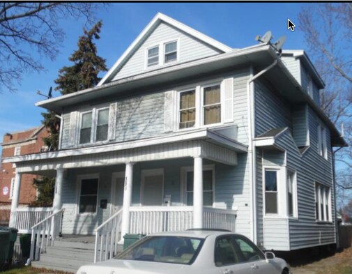 Primary Photo - 154 Ridgeway Ave