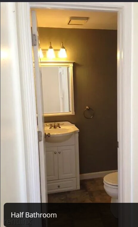 Foto del edificio - 30 Great Falls Dr