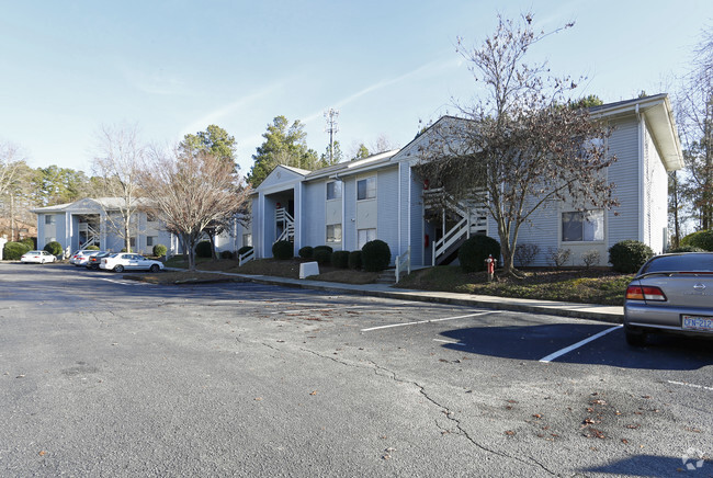 Foto del edificio - Walnut Woods Apartments