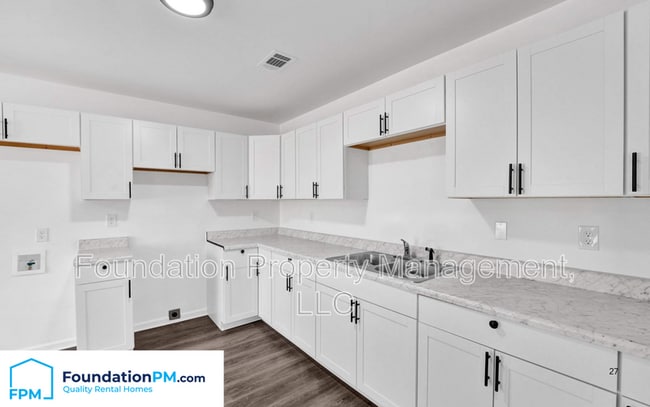 Building Photo - 4929 Jonetta St