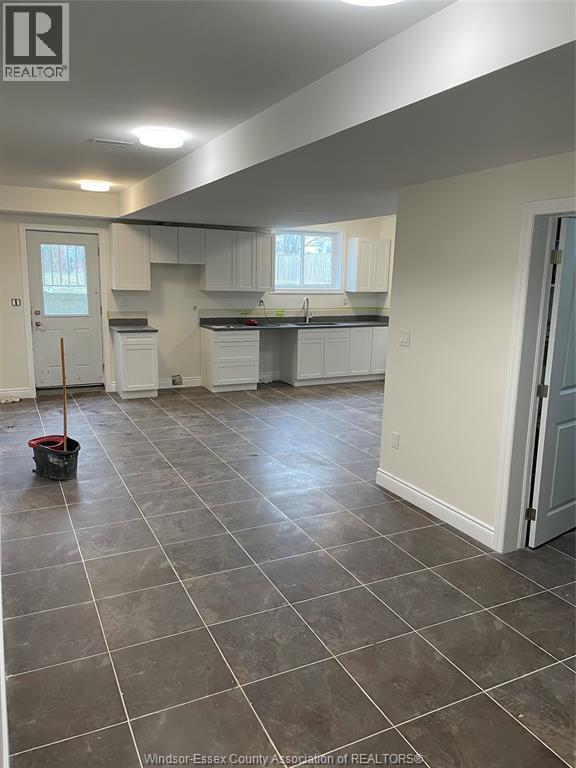 Photo du bâtiment - 726 Grand Marais Rd E