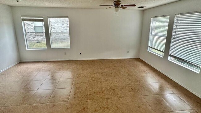 Building Photo - 3608 Willow Creek Trail