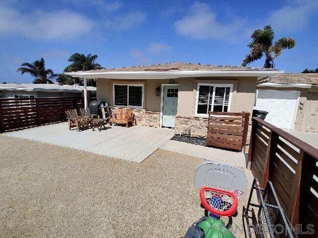 Building Photo - 234 Fraxinella St