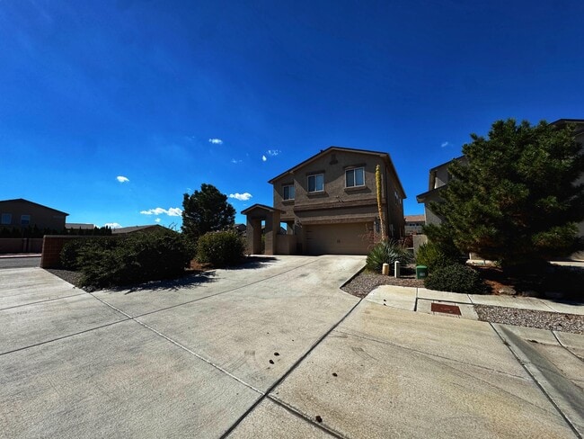 Foto del edificio - 8901 Eagle Hills Dr NW