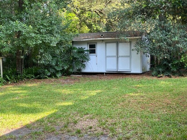 Building Photo - 1191 Deer Lake Cir