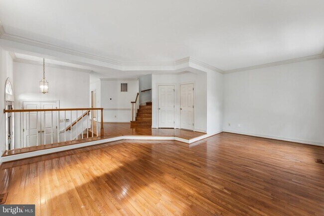 Building Photo - 3916 Barcroft Mews Ct